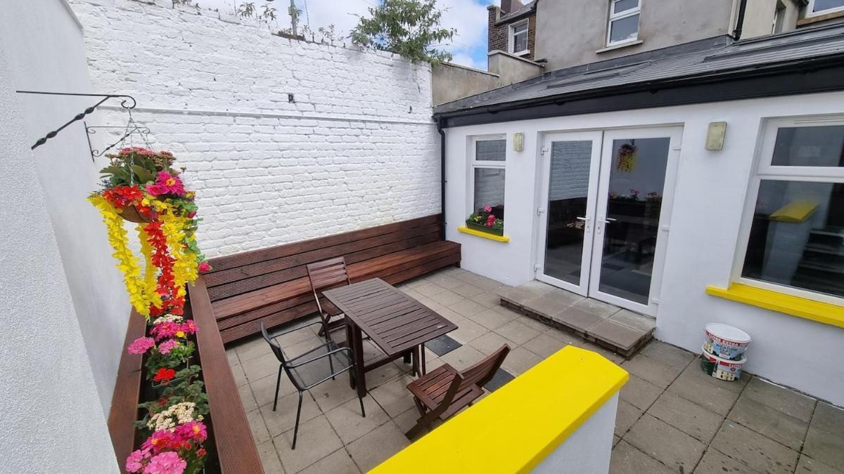 Modern City Centre Rooms Dublin Exterior photo