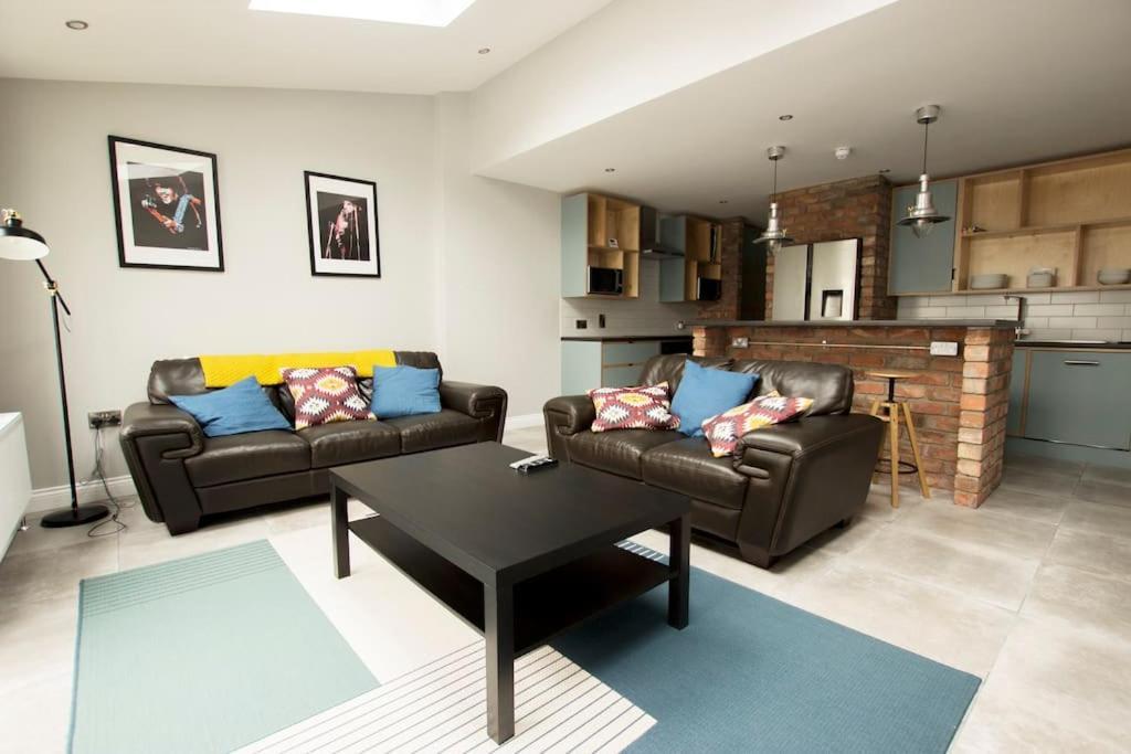 Modern City Centre Rooms Dublin Exterior photo